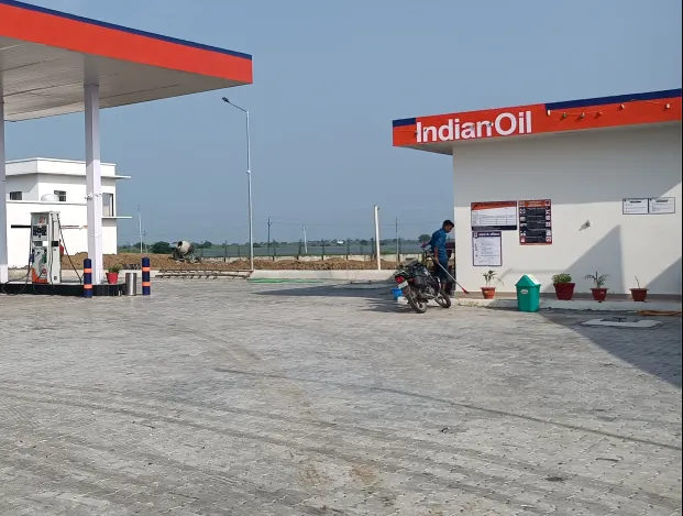 Girthan petrol pump and repair services on the Jhansi–Kanpur