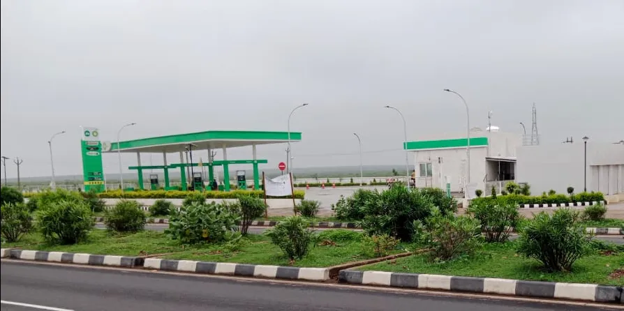 Pahadi highway rest stop on Baran Shivpuri NH 27 with wayside amenities